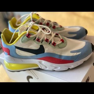 Nike W Air Max 270 React